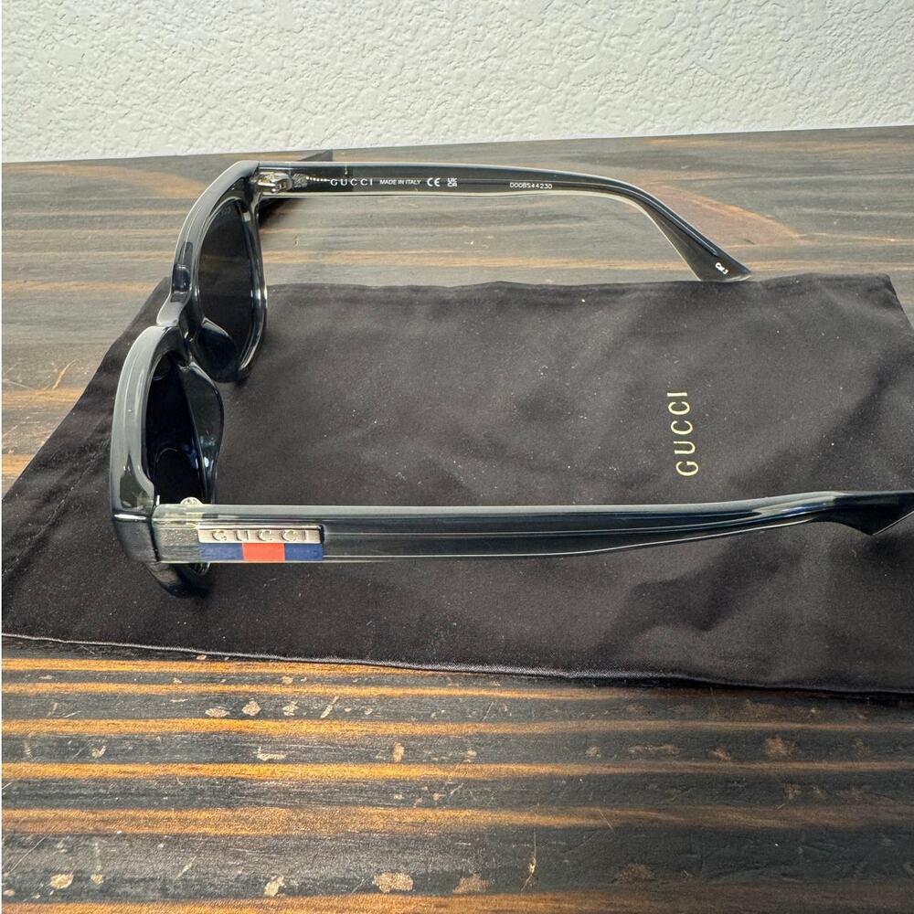 GUCCI Rectangle Wayfarer Red‎ & Green Logo Sunglasses - Picture 5 of 10